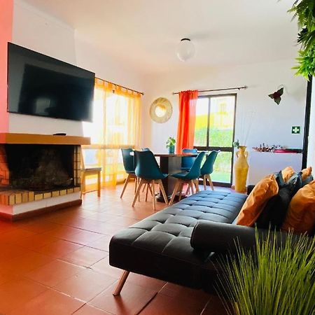 Вілла Summer House, Only 2 Minutes To The Beach In Vilamoura! Екстер'єр фото