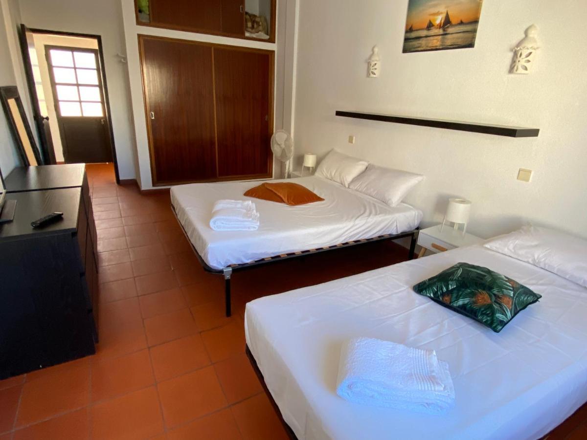 Вілла Summer House, Only 2 Minutes To The Beach In Vilamoura! Екстер'єр фото