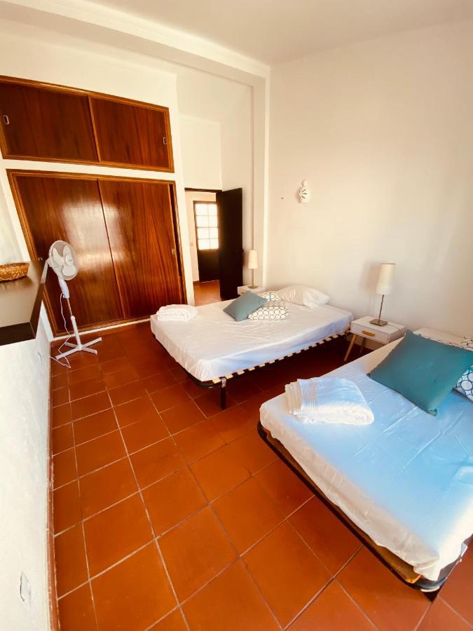 Вілла Summer House, Only 2 Minutes To The Beach In Vilamoura! Екстер'єр фото