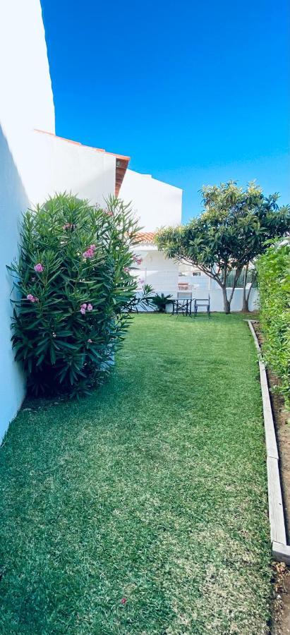 Вілла Summer House, Only 2 Minutes To The Beach In Vilamoura! Екстер'єр фото